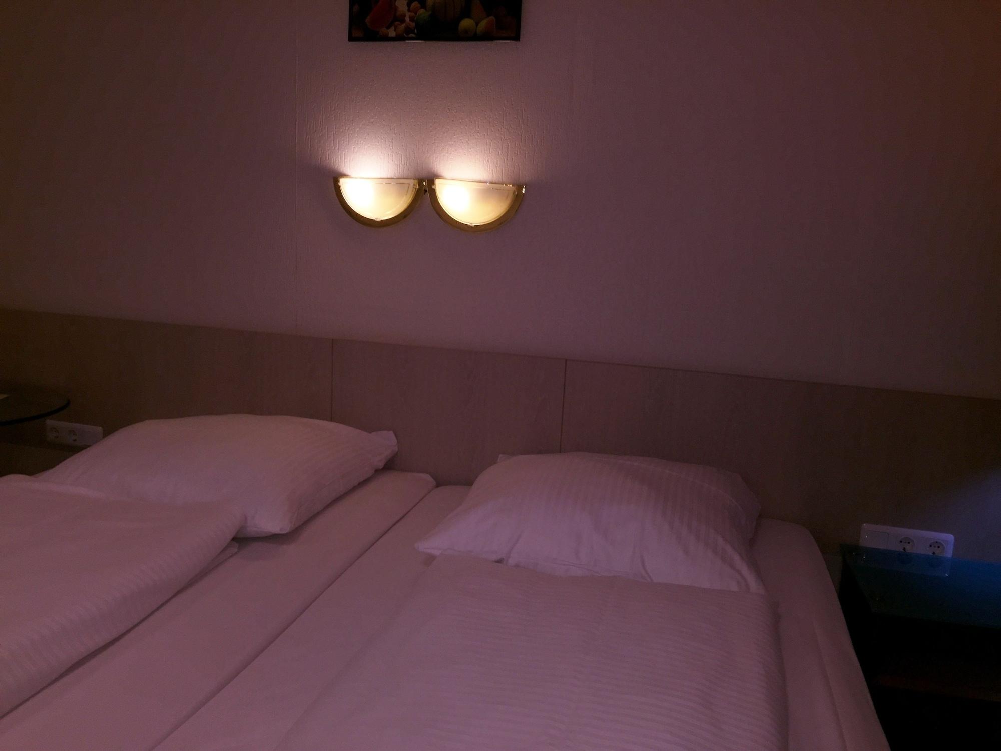 Hotel New Fair Munich Messe Bagian luar foto
