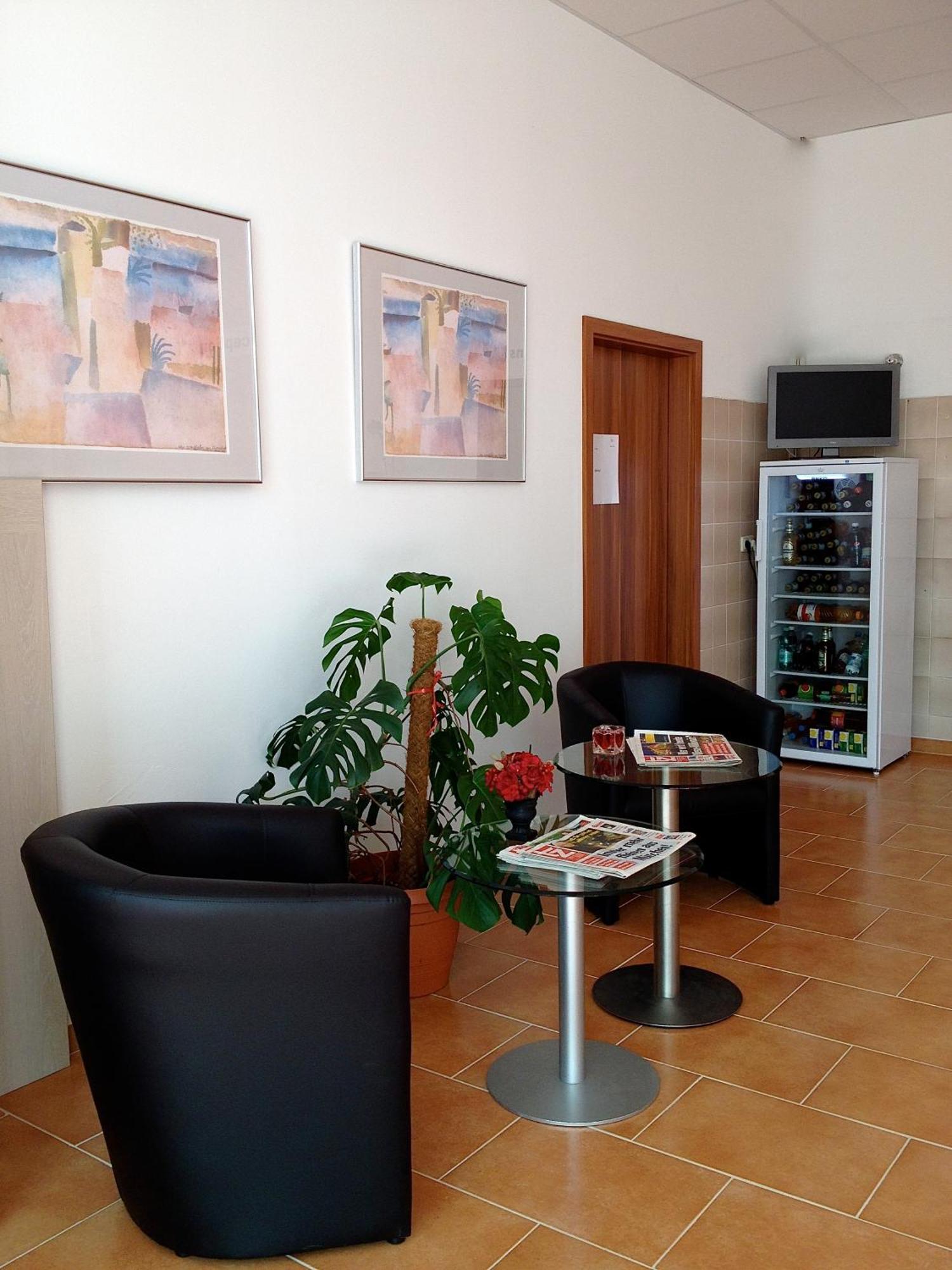 Hotel New Fair Munich Messe Bagian luar foto